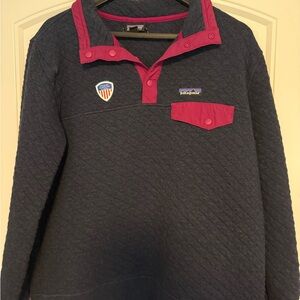 Patagonia Women’s New Navy w/Molten Lava Organic Cotton Quilt Snap-T Pullover
